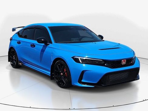 Used 2025 Honda Civic Type R image 3