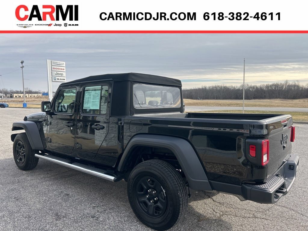 Used 2024 Jeep Gladiator Sport AWD/4WD image 4