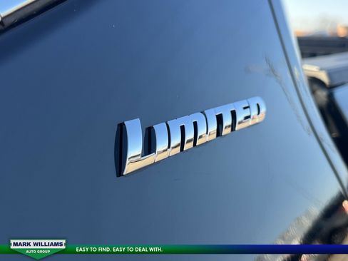 Used 2025 Toyota Tundra Limited image 28