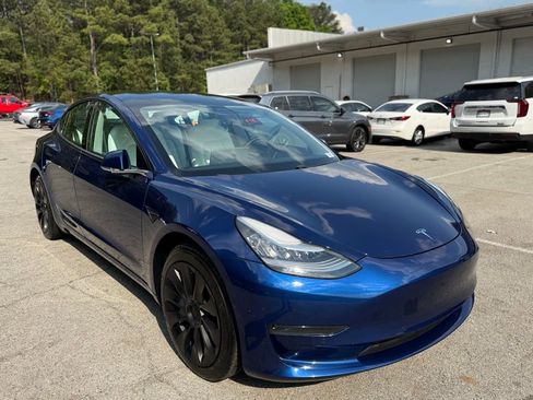 Used 2020 Tesla Model 3 Standard Range Plus RWD image 1