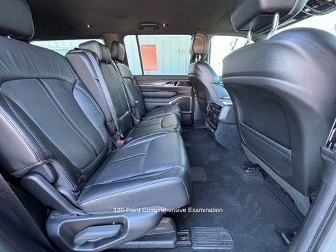 Used 2022 Jeep Wagoneer Series II image 19