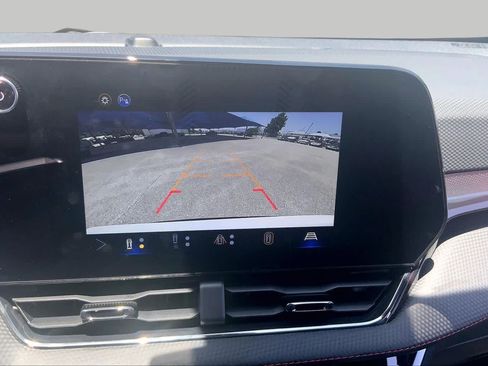 Used 2026 Chevrolet Equinox RS w/ Safety and Technology Package FWD image 27