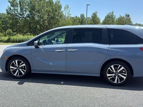 Used 2023 Honda Odyssey Touring image 10