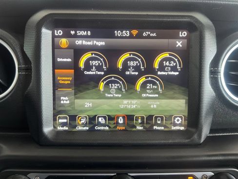 Used 2023 Jeep Wrangler Unlimited Sahara AWD/4WD image 74