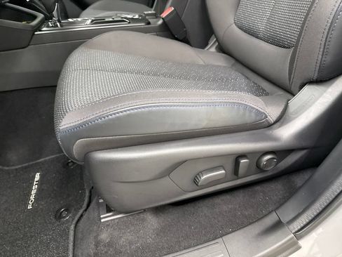 Used 2026 Subaru Forester Premium AWD/4WD image 13