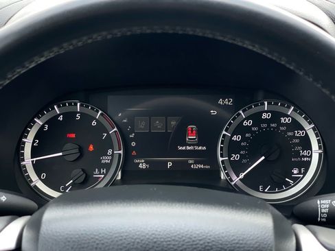 Used 2023 Toyota Highlander XLE image 14