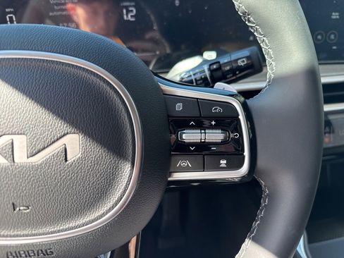 New 2025 Kia Sorento EX image 15