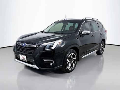 Used 2022 Subaru Forester Touring w/ Popular Package #3 image 3