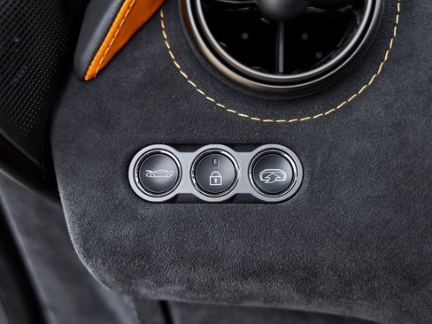 Used 2018 McLaren 720S Performance image 50