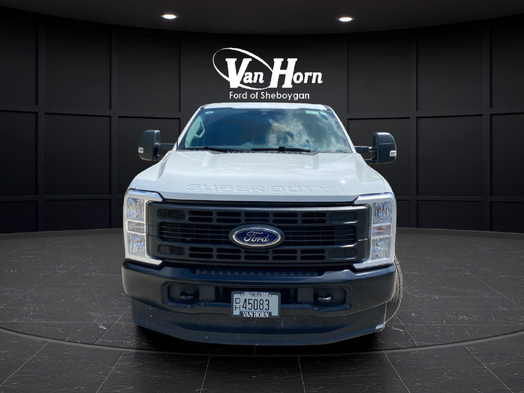 Used 2024 Ford F350 XL w/ 360-Degree Camera Package AWD/4WD image 2