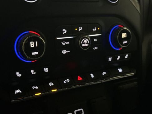 Used 2021 Chevrolet Silverado 1500 LTZ w/ Technology Package image 17