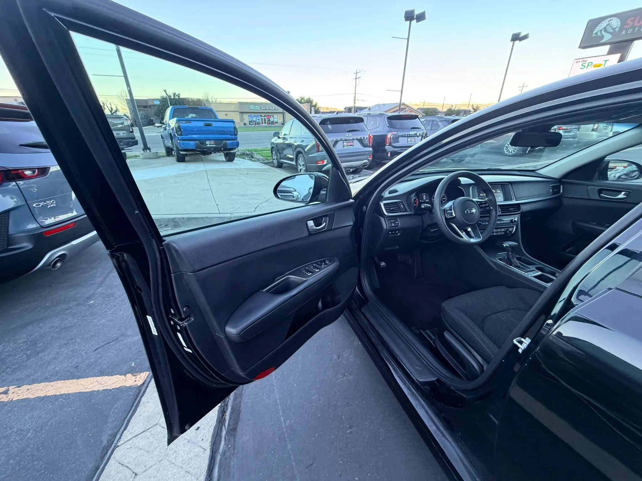Used 2020 Kia Optima LX FWD image 9