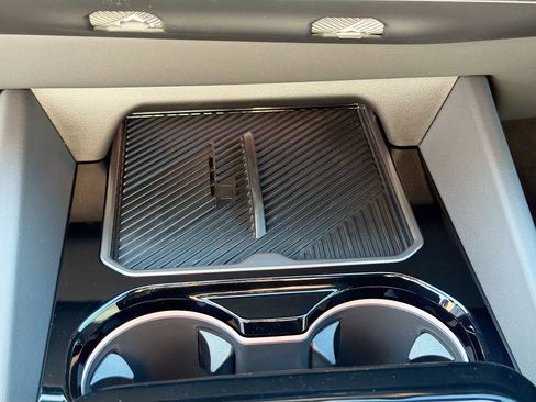 New 2026 BMW 530i xDrive w/ Premium Package image 33