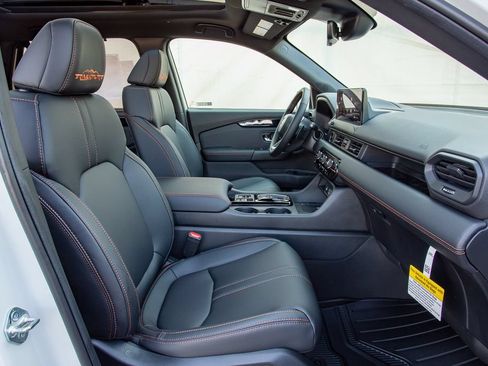 New 2026 Honda Pilot TrailSport image 18