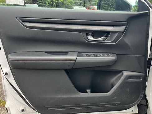 Used 2024 Honda CR-V Sport image 5