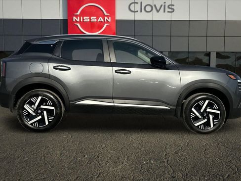 New 2026 Nissan Kicks SV image 9