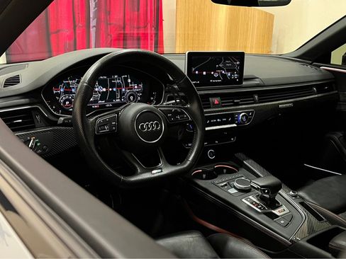 Used 2019 Audi RS 5 w/ Black Optic Carbon Package image 19