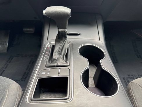 Used 2019 Kia Sorento L FWD image 16