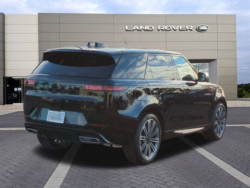 New 2026 Land Rover Range Rover Sport Dynamic SE image 5