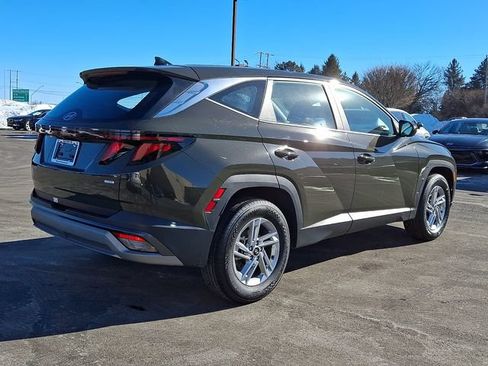 Used 2025 Hyundai Tucson SE AWD/4WD image 6