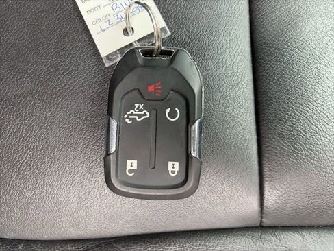 Used 2020 Chevrolet Silverado 1500 LT w/ All-Star Edition image 18