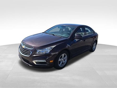 Used 2015 Chevrolet Cruze LT image 7