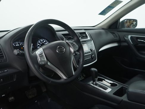 Used 2017 Nissan Altima 2.5 SR image 23