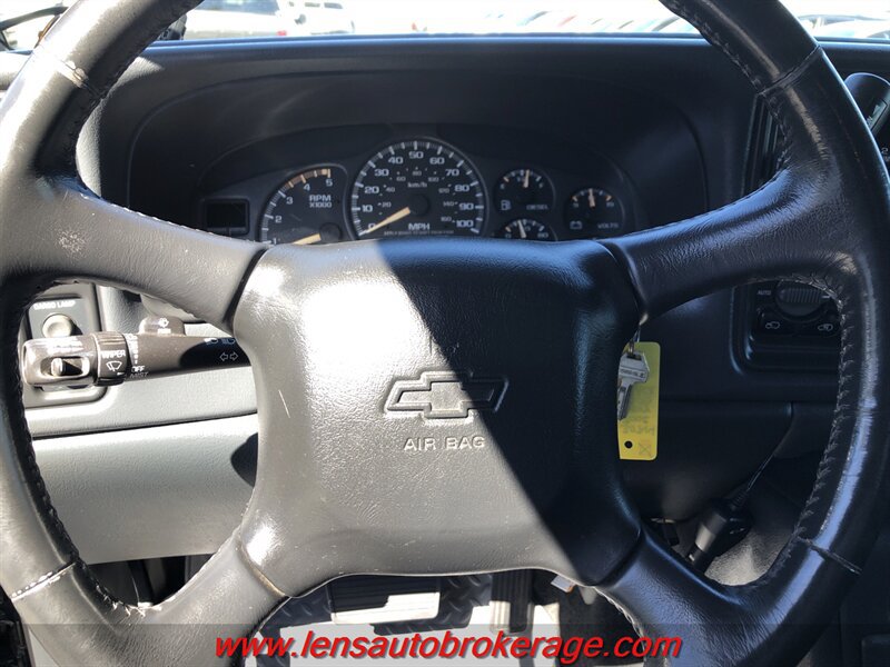 Used 2002 Chevrolet Silverado 3500 LT AWD/4WD image 12