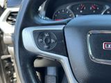 Used 2019 GMC Acadia SLT image 4