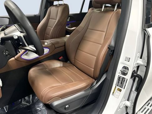 Certified 2024 Mercedes-Benz GLS 450 4MATIC image 29