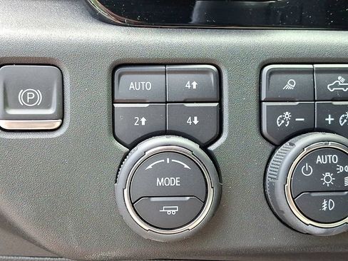 Used 2024 Chevrolet Silverado 1500 ZR2 w/ ZR2 Bison Edition AWD/4WD image 20