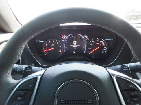 Used 2020 Chevrolet Camaro SS RWD image 26