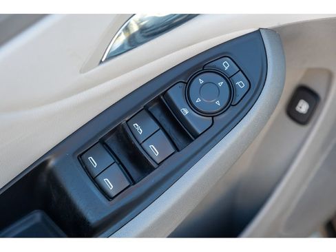 Used 2017 Chevrolet Volt LT w/ Comfort Package FWD image 14