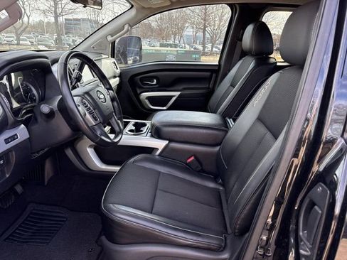 Used 2018 Nissan Titan PRO-4X w/ Pro-4x Utility Package image 17