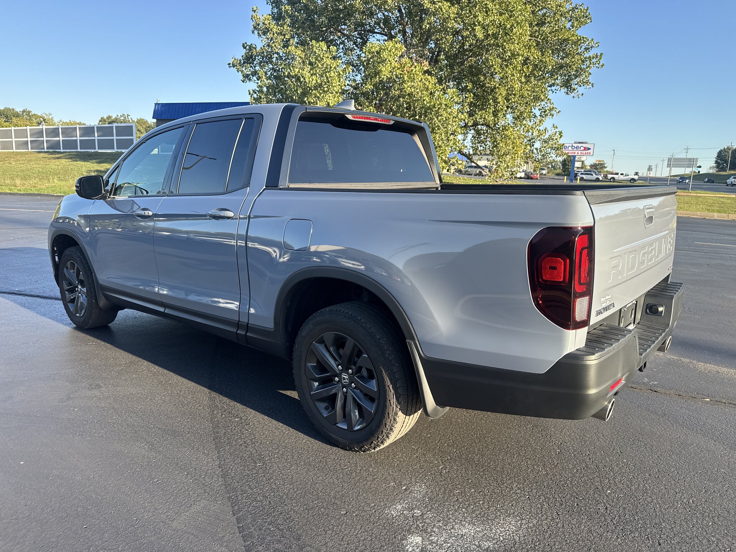 Certified 2024 Honda Ridgeline Sport image 3