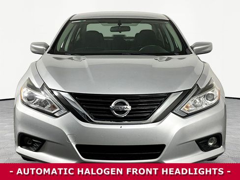 Used 2016 Nissan Altima 2.5 SV FWD image 2