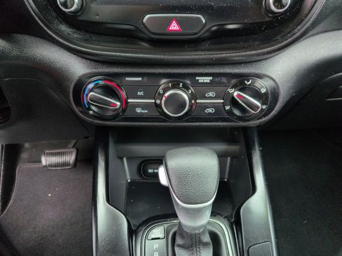 Certified 2021 Kia Soul LX image 13