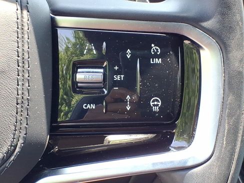 Certified 2025 Land Rover Range Rover Sport SE AWD/4WD image 15