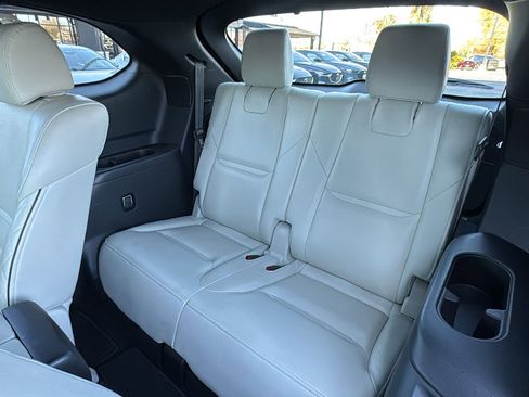 Used 2023 MAZDA CX-9 Signature image 19