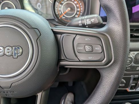 New 2026 Jeep Gladiator Sport image 19