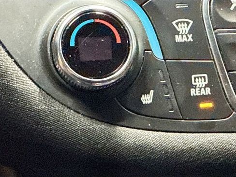 Used 2024 Chevrolet Malibu LT image 19