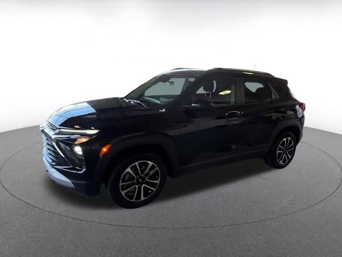 Used 2025 Chevrolet TrailBlazer LT image 7