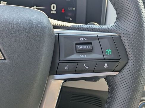 New 2025 Mitsubishi Outlander SEL image 18