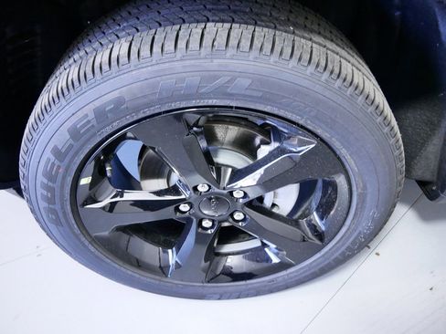 Used 2024 Jeep Grand Cherokee Altitude image 21