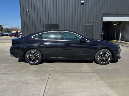 New 2026 Hyundai Sonata SEL FWD image 10
