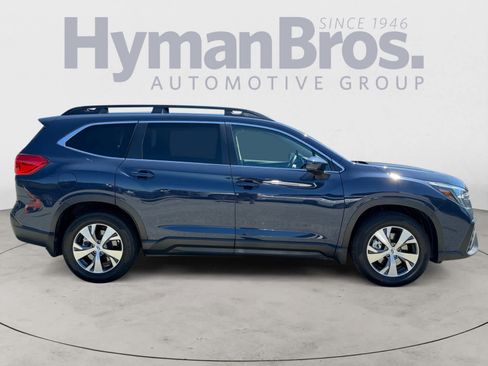 Used 2025 Subaru Ascent Premium AWD/4WD image 2