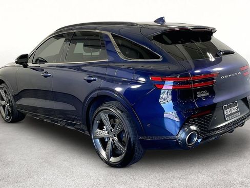 Used 2022 Genesis GV70 3.5T Sport w/ Sport Prestige Package AWD/4WD image 15