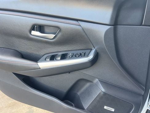 Used 2024 Nissan Sentra SR w/ SR Premium Package FWD image 6