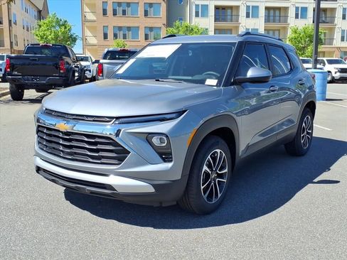 New 2026 Chevrolet TrailBlazer LT FWD image 30