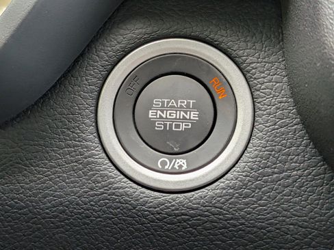 New 2026 RAM 2500 Laramie AWD/4WD image 27